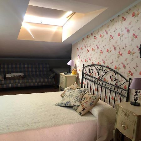 Hostal La Caballeriza Malpartida de Cáceres Esterno foto