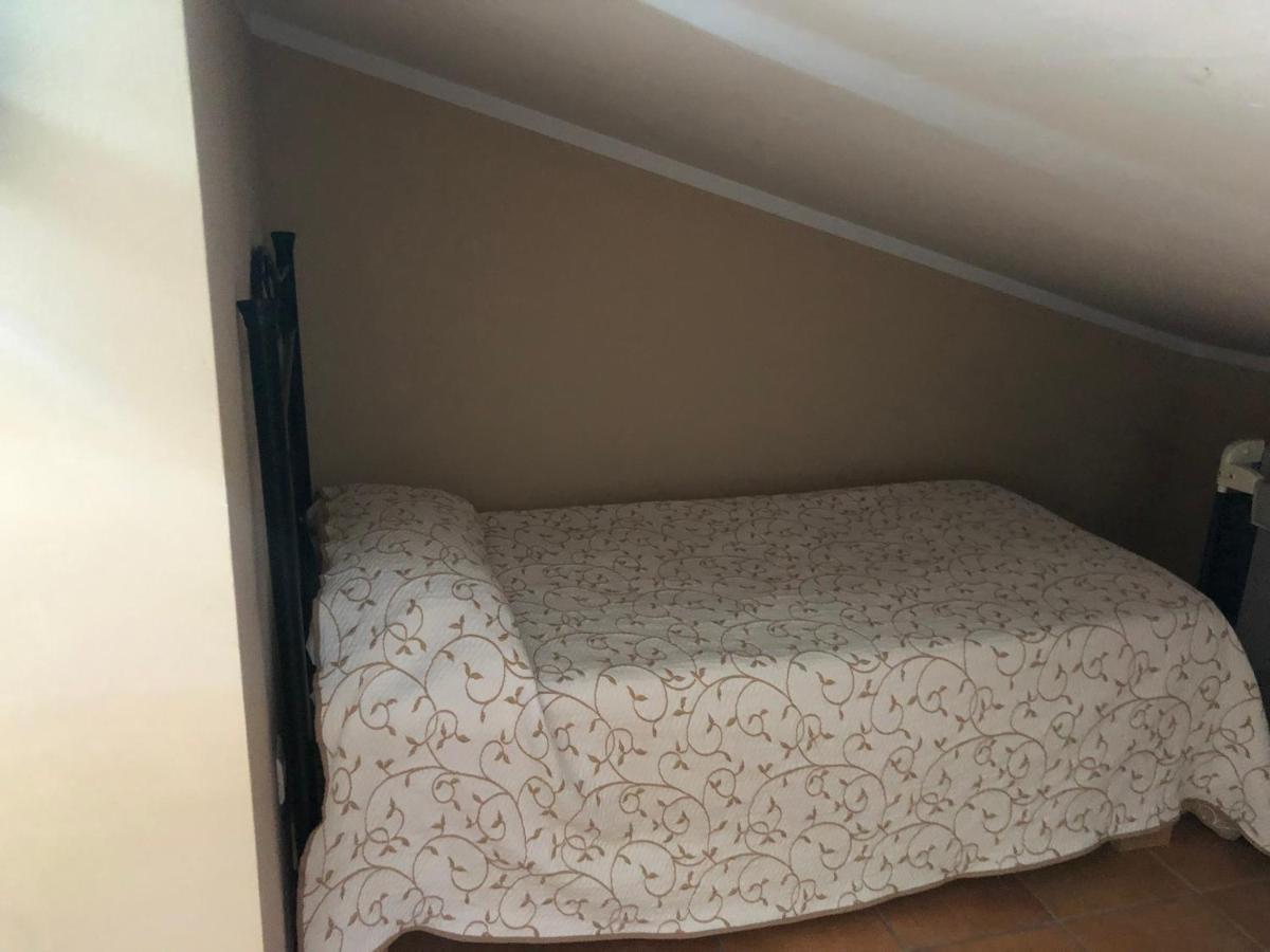 Hostal La Caballeriza Malpartida de Cáceres Esterno foto